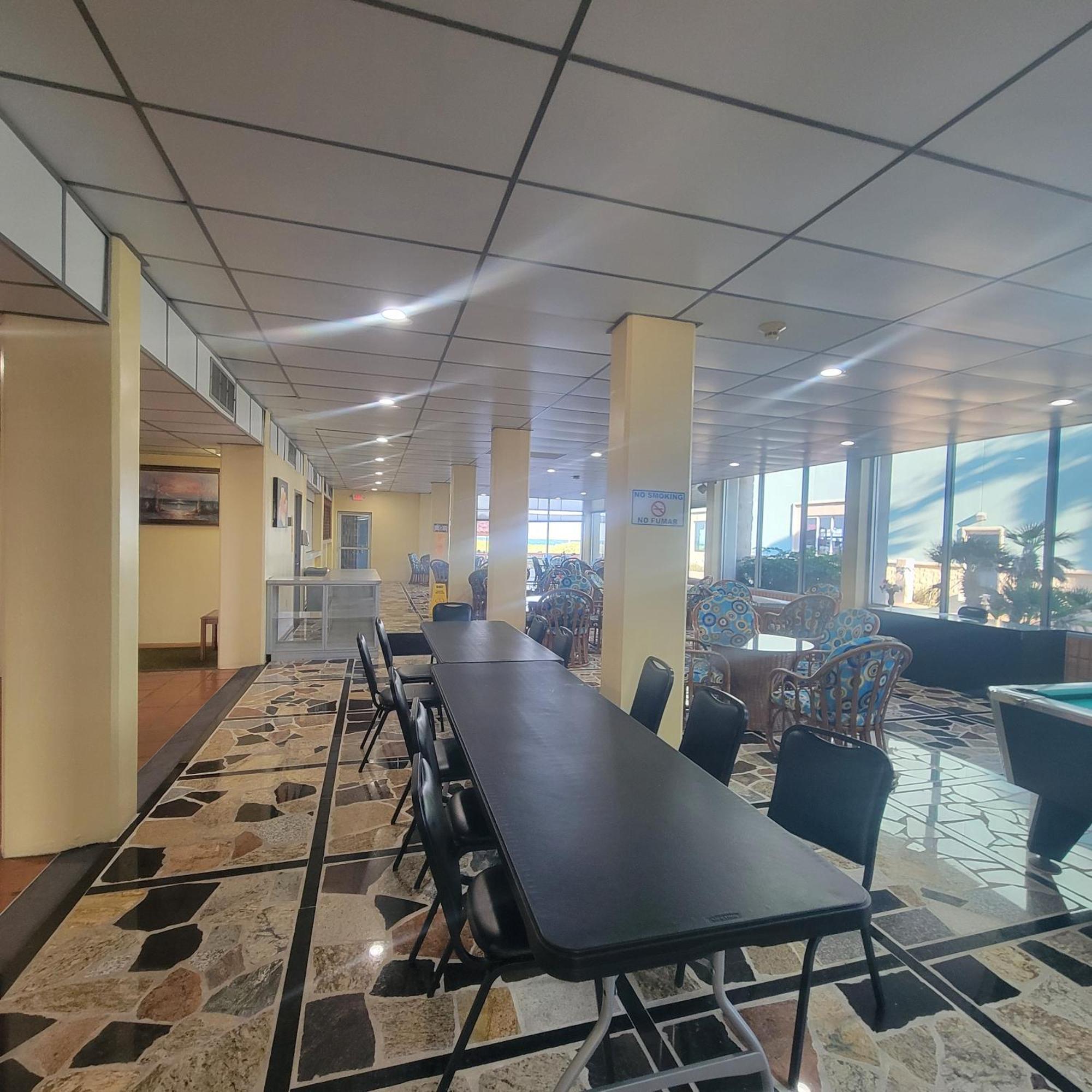 Padre South Hotel On The Beach Pulau Padre Selatan Bagian luar foto